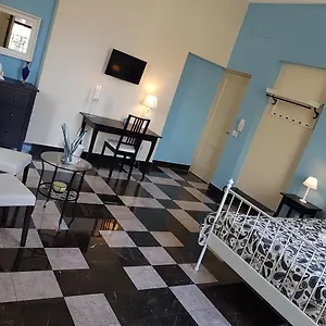 2* Bed and breakfast Central Suites